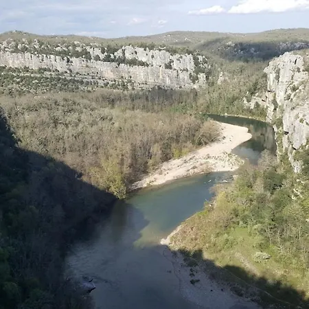Charmante A Avec Piscine Privee 빌라 Berrias-et-Casteljau