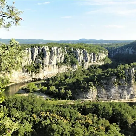 Charmante A Avec Piscine Privee 빌라 Berrias-et-Casteljau
